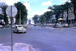 Peugeot 203 sur le Boulevard Bonnard à Saïgon