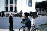 Le Docteur Irwin S. Leinbach devant le Parlement Novembre 1963