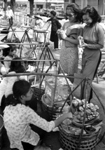 Vendeuses de fruits & L�gumes dans Sa�gon