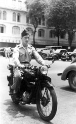 Soldat Français rue Catinat Saïgon 1952