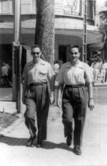 Soldats français en 1955 sur la rue Catinat à Saïgon